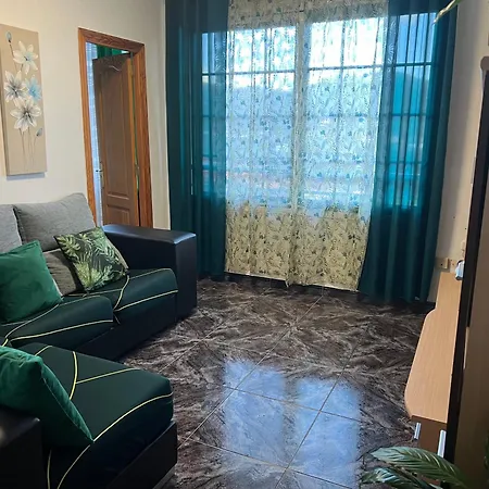 La Casita De Omar En El Corazon De Anaga Y La Laguna Daire